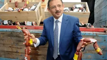 Özhaseki, CHP Tazminatı ile 3,5 Ton Sucuk Dağıttı