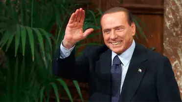 Almanya'dan Berlusconi'ye Uyarı