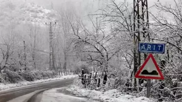 Bartın'da Mevsimin İlk Karı Düştü