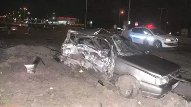 Kırşehir'de 2 Otomobil Çarpıştı: 1 Ölü, 3 Yaralı