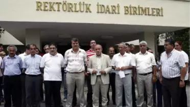 Profesörün Peşinden Davul Çaldıran Rektör, 5 Bin Lira Tazminat Ödeyecek