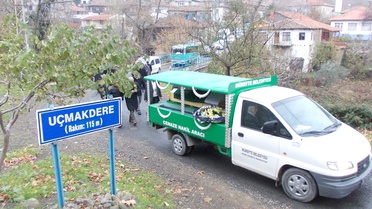 Uçmakdere Köyü Muhtarı Topğara Verildi