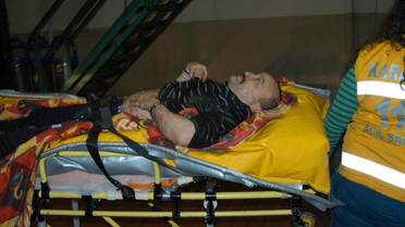 Annesine Bağıran Ağabeyini Bıçakladı