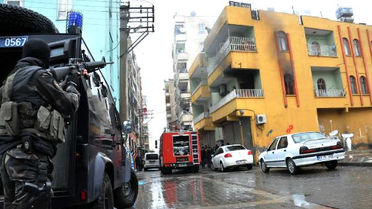 Bunalıma Girip Ailesini Rehin Aldı