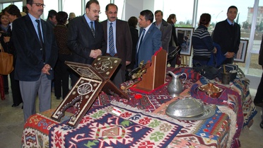 Nkü'de El Sanatları Paneli Düzenlendi