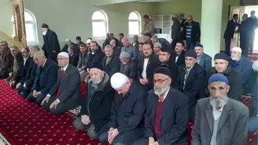Üç Ayda Yapılan Cami İbadete Açıldı