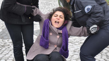 Çadır Kurmakta Israr Edince Gözaltına Alındılar