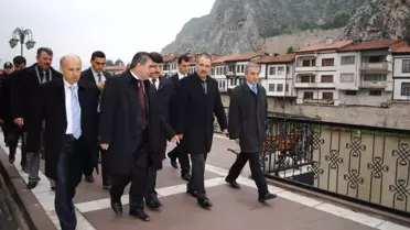 Bakan Dinçer'e Müzikli Burç Terapisi