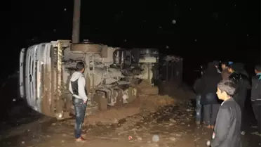 Şırnak'ta Tır Devrildi