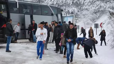 DPÜ Öğrencileri Uludağ'da Stres Attı