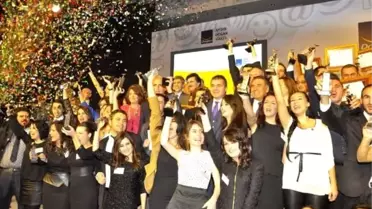 Genç İletişimcilere Bir Ödüldü Aü'den