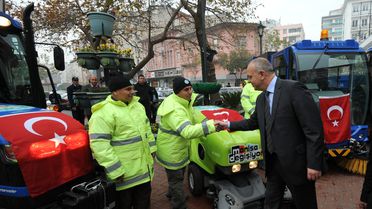 Manisa Belediyesi Filosuna 6 Yeni Araç Daha