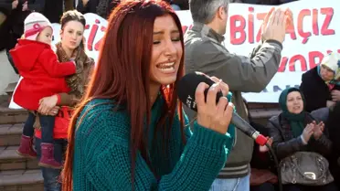 Ktü Farabi Hastanesi'nde İşten Çıkarılan İşçilerin Eylemlerine Devam Ediyor