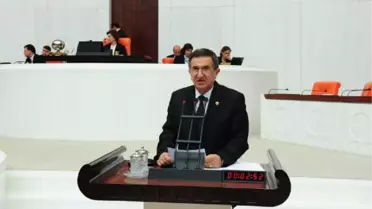 CHP'li Demiröz, Mustafakemalpaşa'da Kümes Hayvanlarının Telef Olmasını Meclis'e Taşıdı