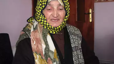 Pet Şişelere Sıcak Su Koyarak Isınıyorlar