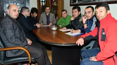 Yakutiyespor Yönetimi İkinci Yarı İçin Toplandı