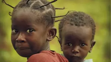 Afrika'nın Gülen Yüzleri