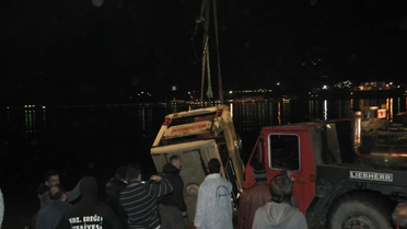 Ereğli'de Midibüs Denize Uçtu: 1 Yaralı