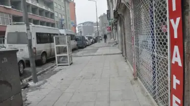 Hakkari'de Kepenkler Açılmadı