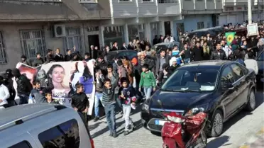 Öldürülen PKK'lı Annesiyle Gömüldü
