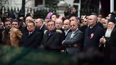 Birand'ın Cenazesi Teşvikiye Camii'nde