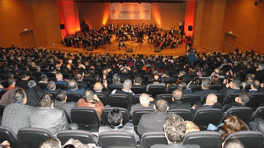 Kuşadası Efes Kongre Merkezinde İlk Konser