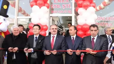 Vali Karaloğlu, Beyaz Eşya Mağazasını Hizmete Açtı