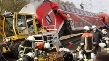Portekiz'de Tren Kazası: 15 Yaralı