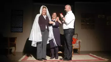 Bulancak Sanat Tiyatrosu Perdelerini Açtı