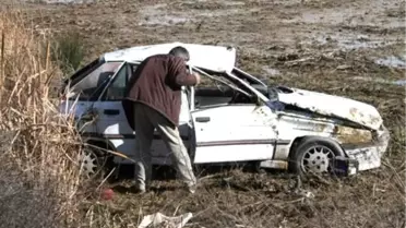 Ayvalık'ta Cenaze Yolunda Kaza: 4 Yaralı