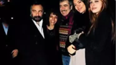 Eşinden Sürpriz Doğum Günü
