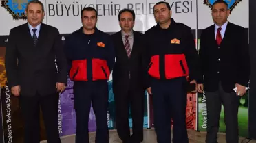 Baydemir İtfaiye Ekiplerini Ödüllendirdi