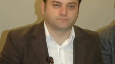 Denizli'de Dershaneciler Erken Kayıt Yenilemelerine Karşı