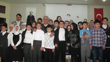 Bilgi Evi Öğrencilerinden Coşkulu Kutlu Doğum Haftası Kutlaması