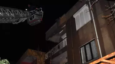 Manisa'da Bir Evin Çatı Katı Yandı