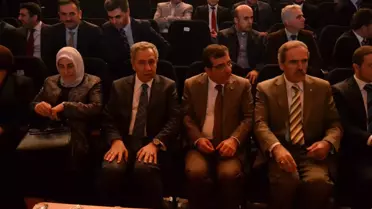 Ak Gençler Mehmet Akif'i Andı