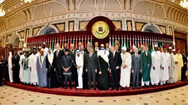İslam İşbirliği Teşkilatı 12'nci Liderler Zirvesinde Aile Fotoğrafı Çekildi
