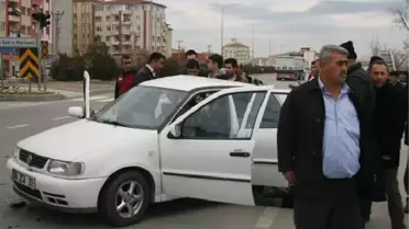 İki Otomobil Çarpıştı: 1 Ölü, 6 Yaralı