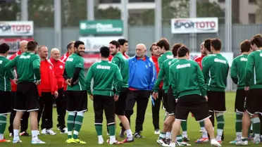 Bursaspor Karaman'la Çıkışa Geçmek İstiyor