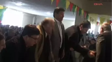 Şırnak ) BDP Milletvekili Tan, 'Murat Karayılan ve Mustafa Karasu'da Siyaset Yapsın'