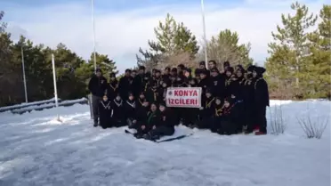 Konya Bahçeşehir Koleji İzcileri Kütahya Gediz'de