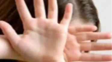 Küçük Kızı Lezbiyen İlişkiye Zorladılar