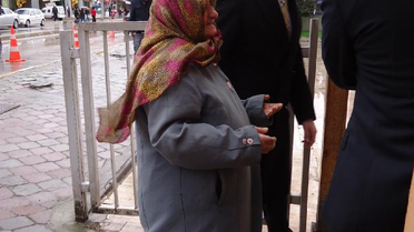 Damadını Şikayete Gittiği Adliyede Kapıda Savcı ile Karşılaştı
