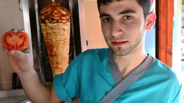 Domateste 'Allah' Yazısı