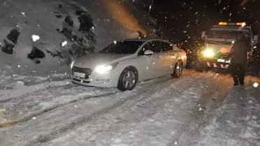 İşadamları Yön Levhasının Azizliğine Uğradı