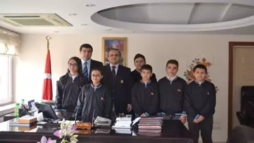 Matematik Olimpiyatı Şampiyonları Kaymakam Cıbır'ı Ziyaret Etti