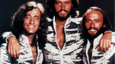 Bee Gees'in Heykelini Dikip Caddesini Açtılar