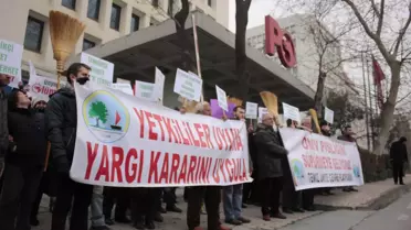 Çevrecilerden Termik Santrale Karşı Süpürgeli Eylem