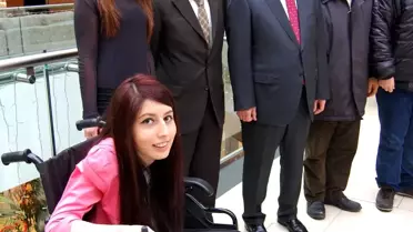 Engellleri Resimle Aşıyor