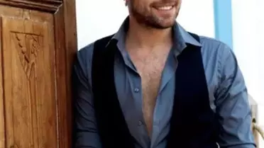 Komik Adamı Oynayacak